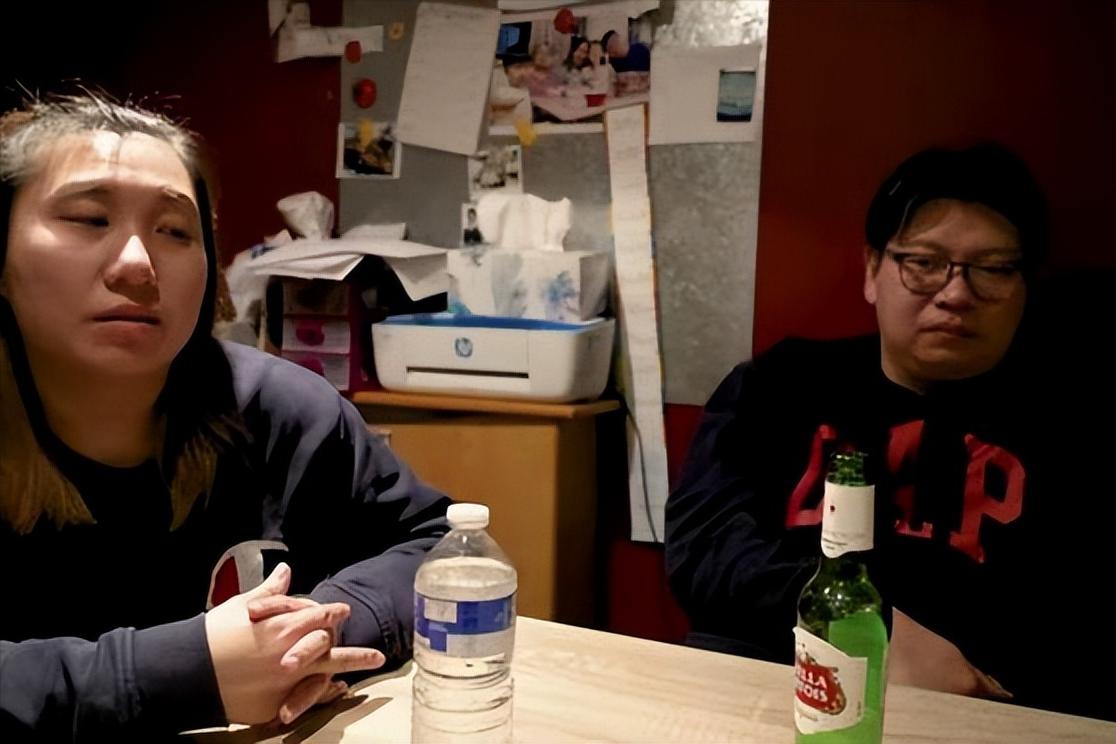 月薪7万的夫妇宁愿在英国当乞丐,中国夫妻放弃七万月薪去英国