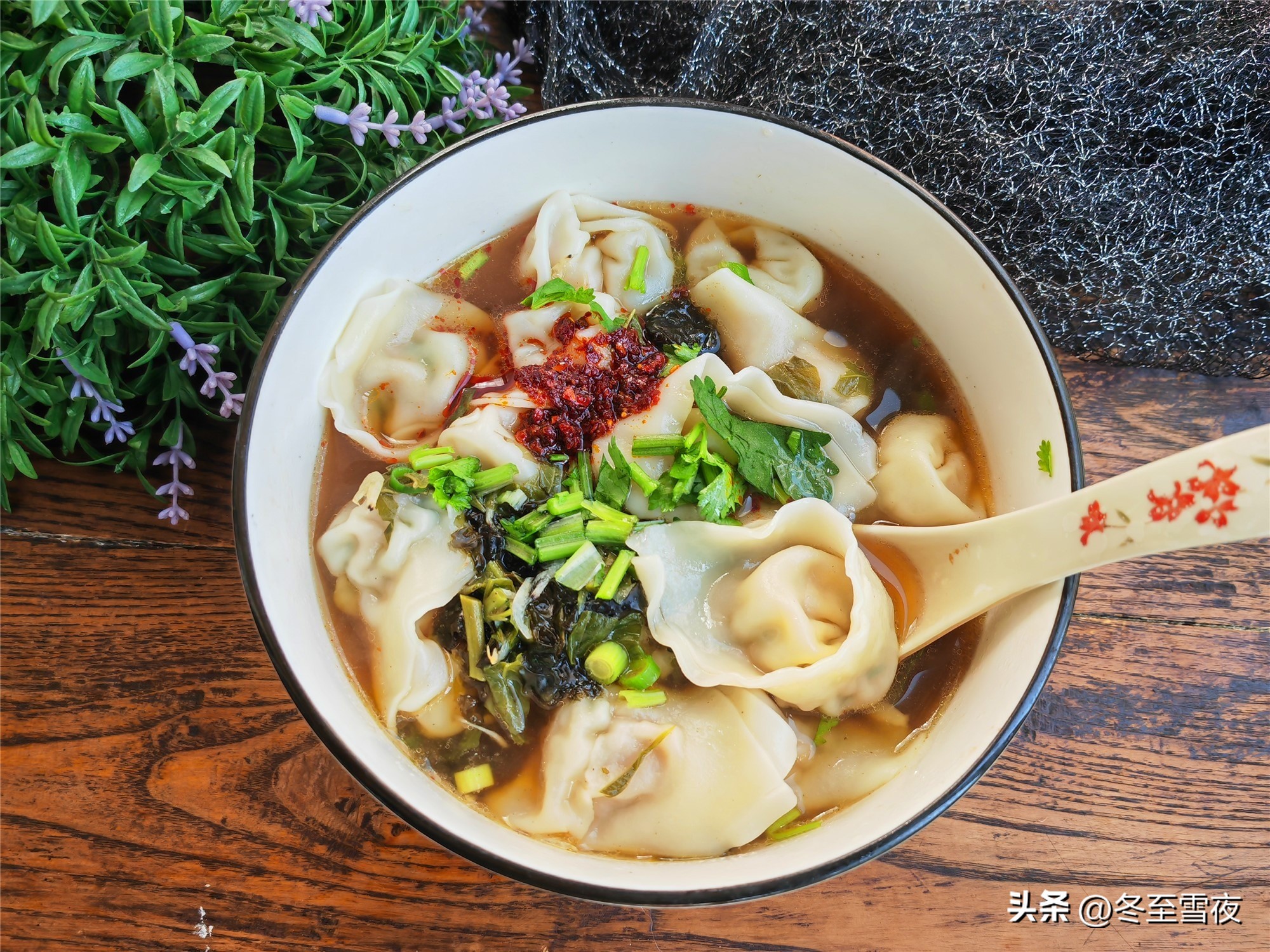 馄饨汤怎么调好吃家常,馄饨汤怎么调才好吃简单