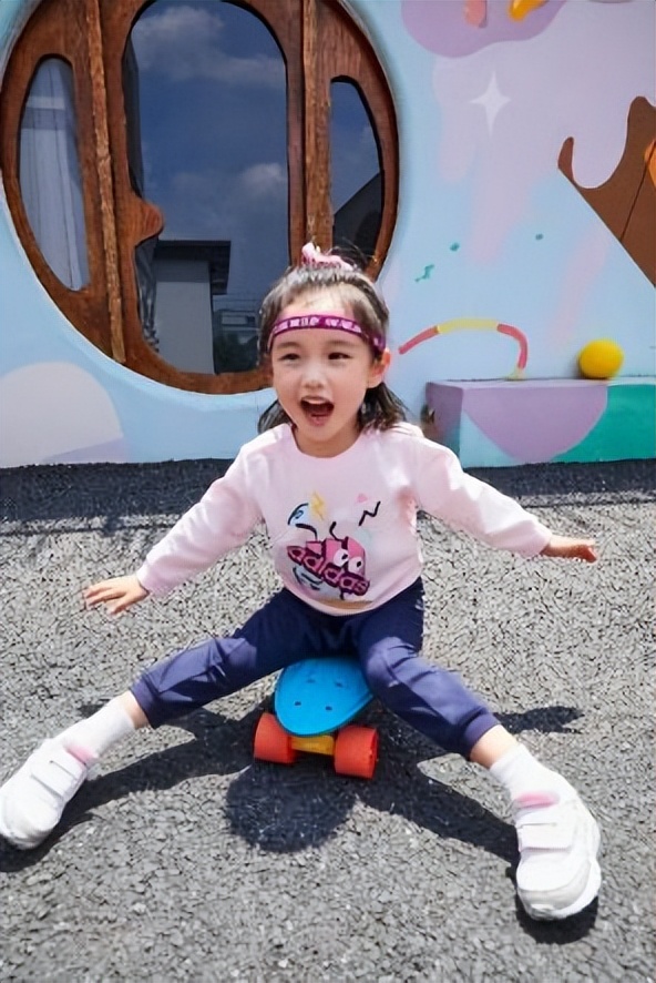 阿迪达斯新品男童款,阿迪儿童新春套装