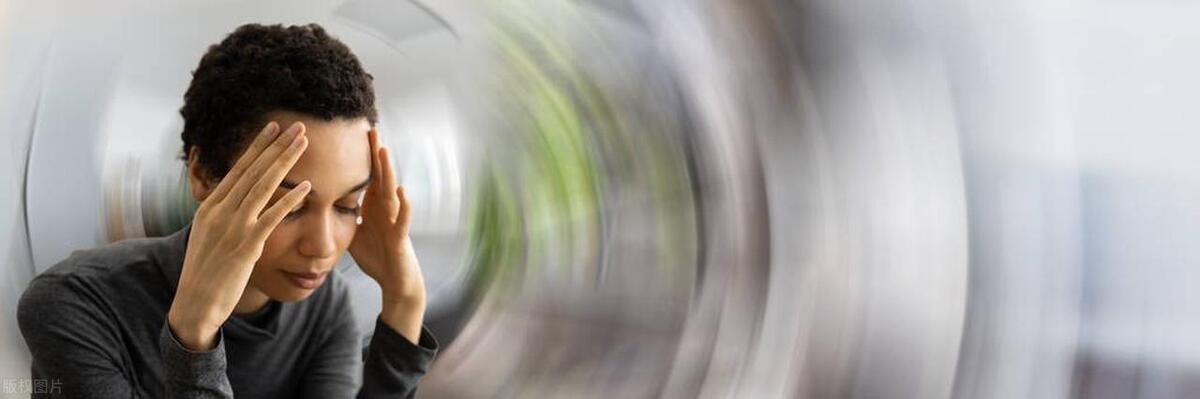 躺下头晕心慌是颈椎病还是低血糖,躺下和起来时头晕要警惕三种病