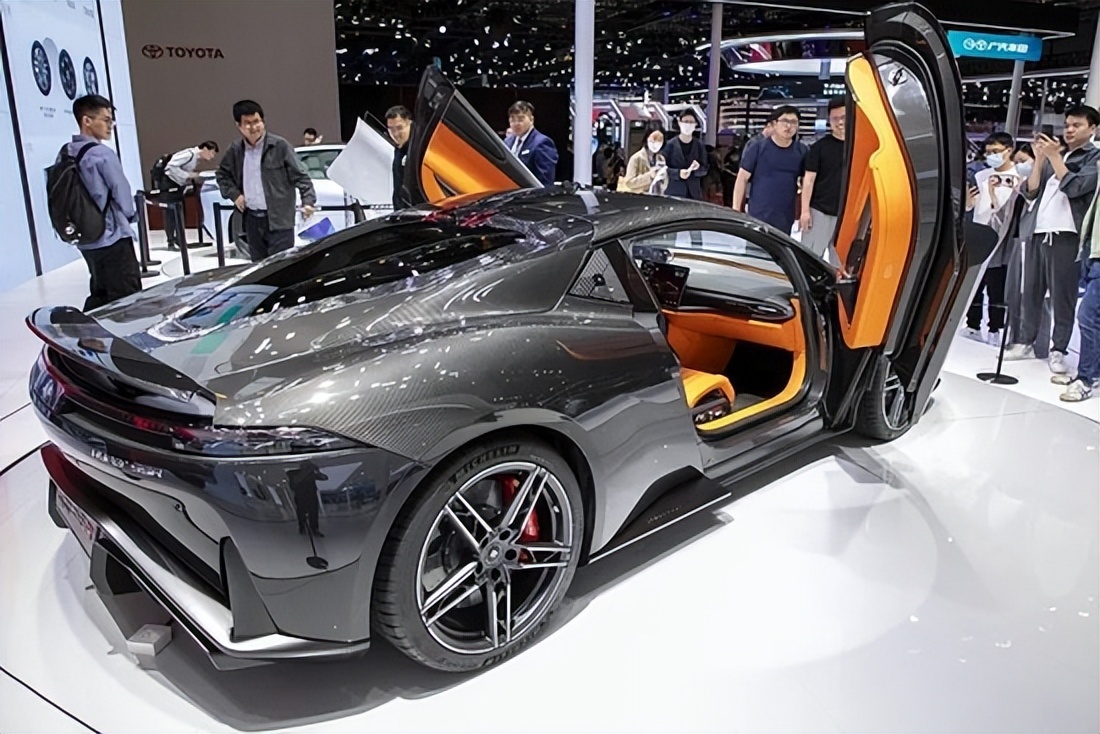 特斯拉四次降价降了多少钱,特斯拉四季度还会降价不