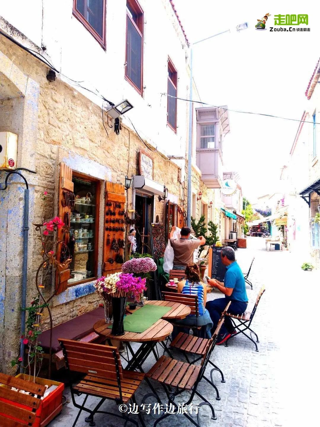 贫穷女大学生第一次出国旅行去哪,女生穷游4年游了24个国家