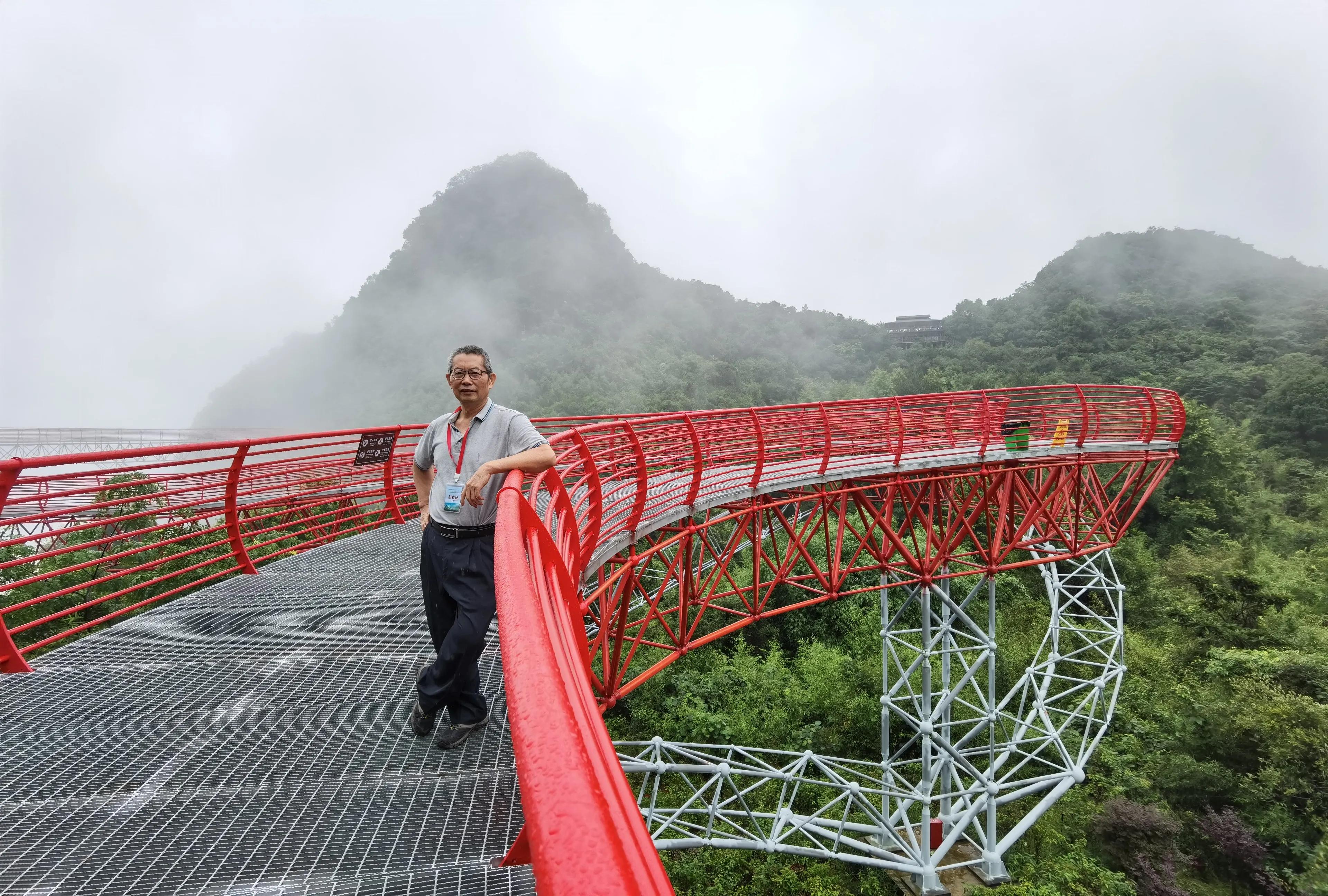 桂林阳朔如意峰一镜到底,阳朔如意峰全景