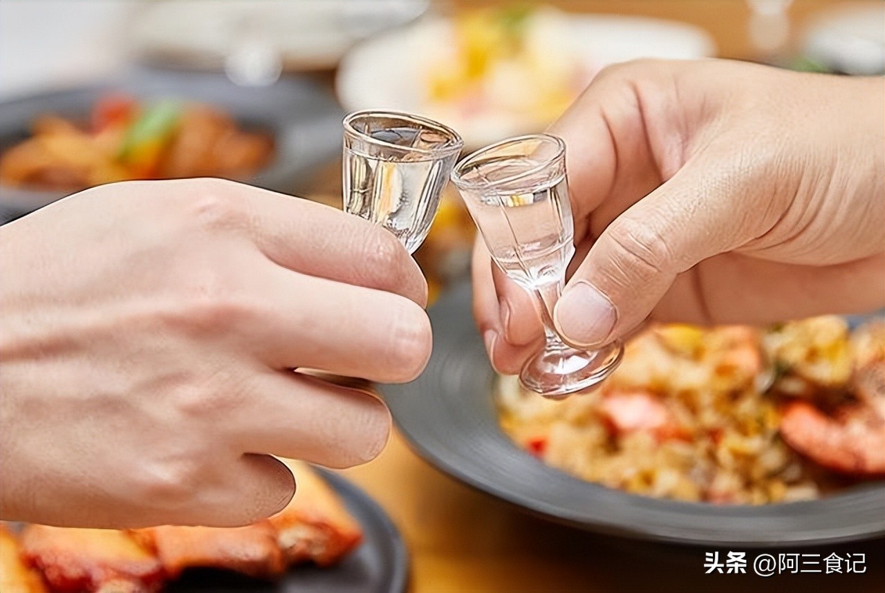 同为烈酒为什么伏特加畅销全球,同为烈性酒为何伏特加出口全球