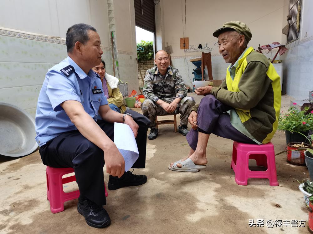 警营普法视频,警营老黄牛扎根基层不言悔