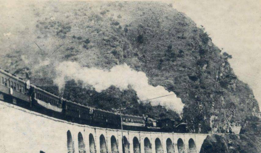 1997年,重庆被设为中央直辖市,*小平邓**为何要将四川省“分家”?