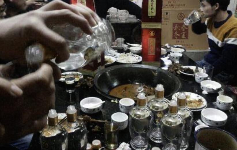 青海人喝什么酒,青海本地喝什么酒