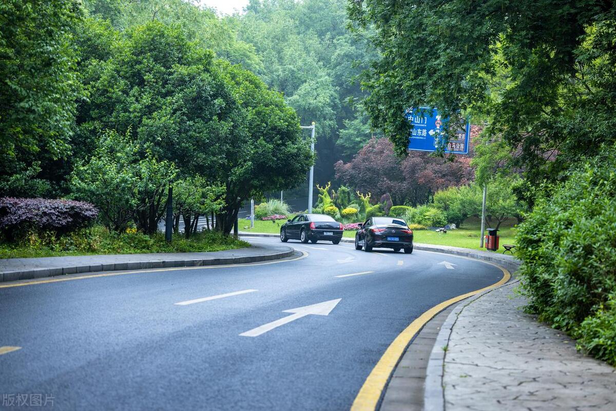 如闪电般归来尼采,如闪电一般归来