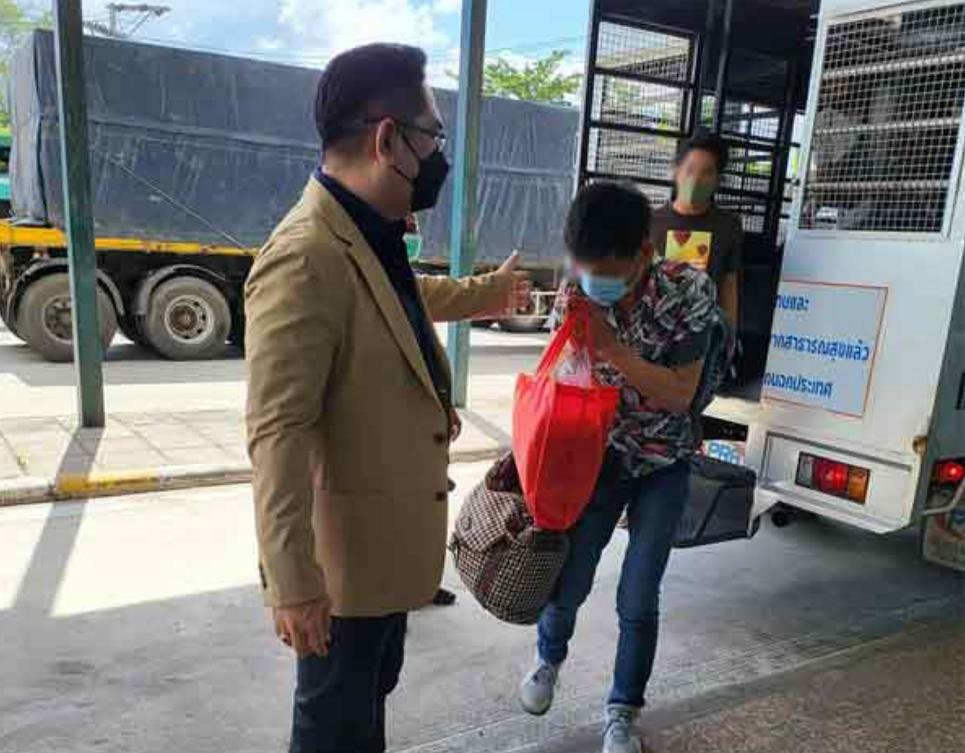 在泰求救的中国人：多少“过江龙”，也救不完那飞蛾扑火的淘金客