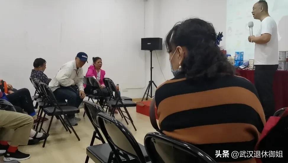 40到60岁老人免费领鸡蛋,60岁老人免费领鸡蛋