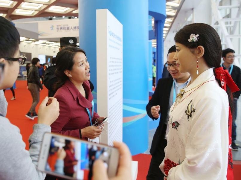 最接近真人的女性机器人,能生小孩的机器人是否真实