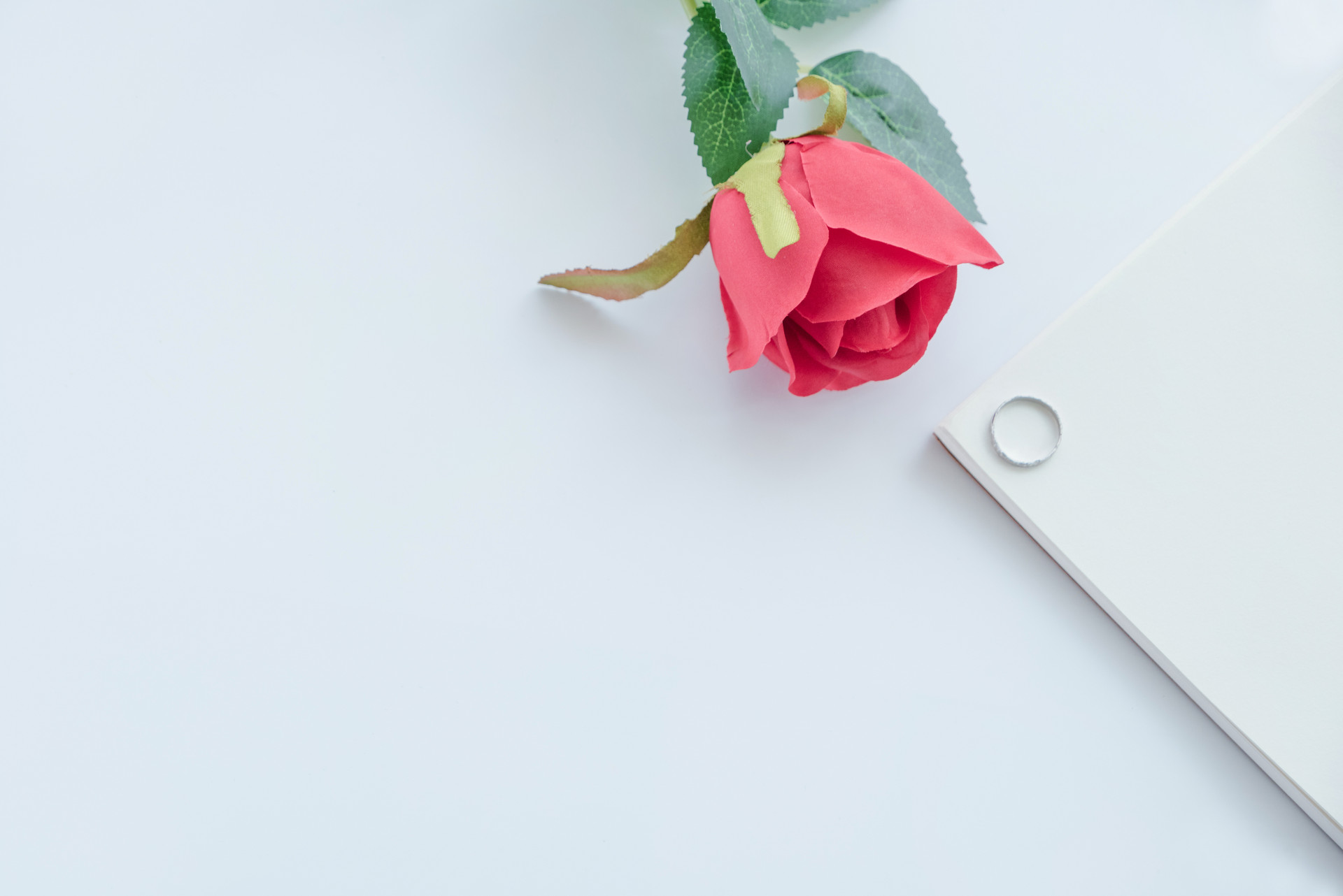 伴侣总是喜欢打击和贬低内心阴暗,经常贬低你的男人内心有多阴暗