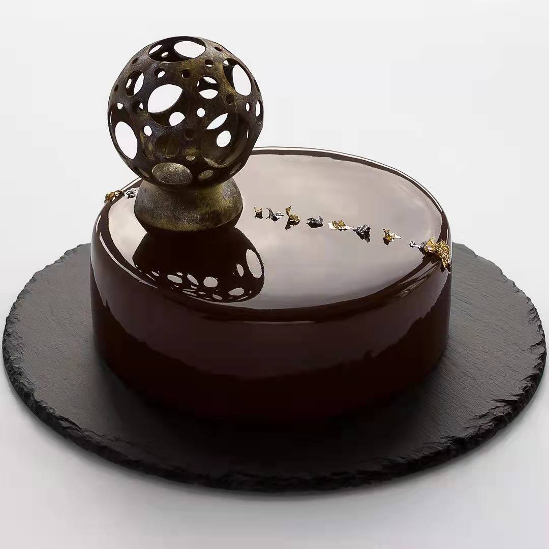 价值2000元的完美镜面蛋糕有多美？顶级镜面蛋糕设计欣赏