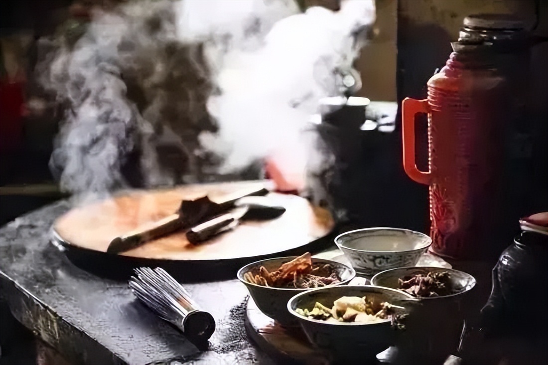 中国吃羊的视频,中国饮食行业三巨头