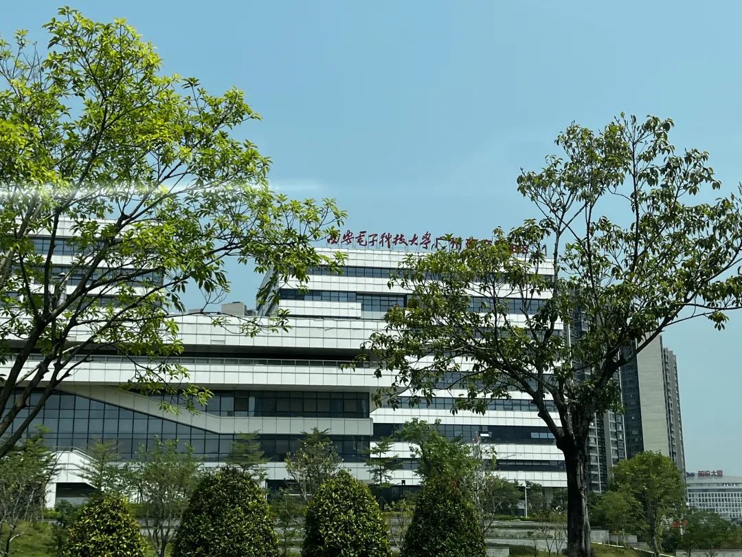 知识城CEO不够用？呵呵哒，他们工资你知道吗