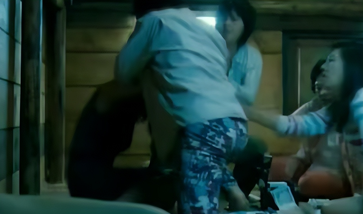 电影《女童子军》，探讨了女性在社会中怎样的挑战