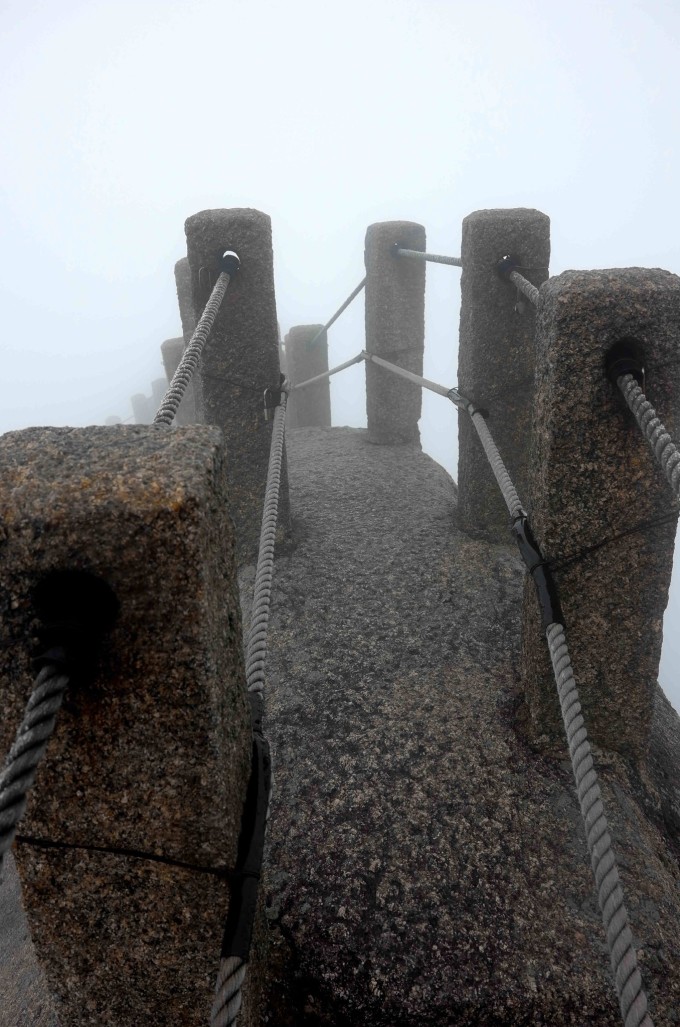 黄山慈光阁到玉屏楼步行多久,爬黄山从慈光阁开始的攻略