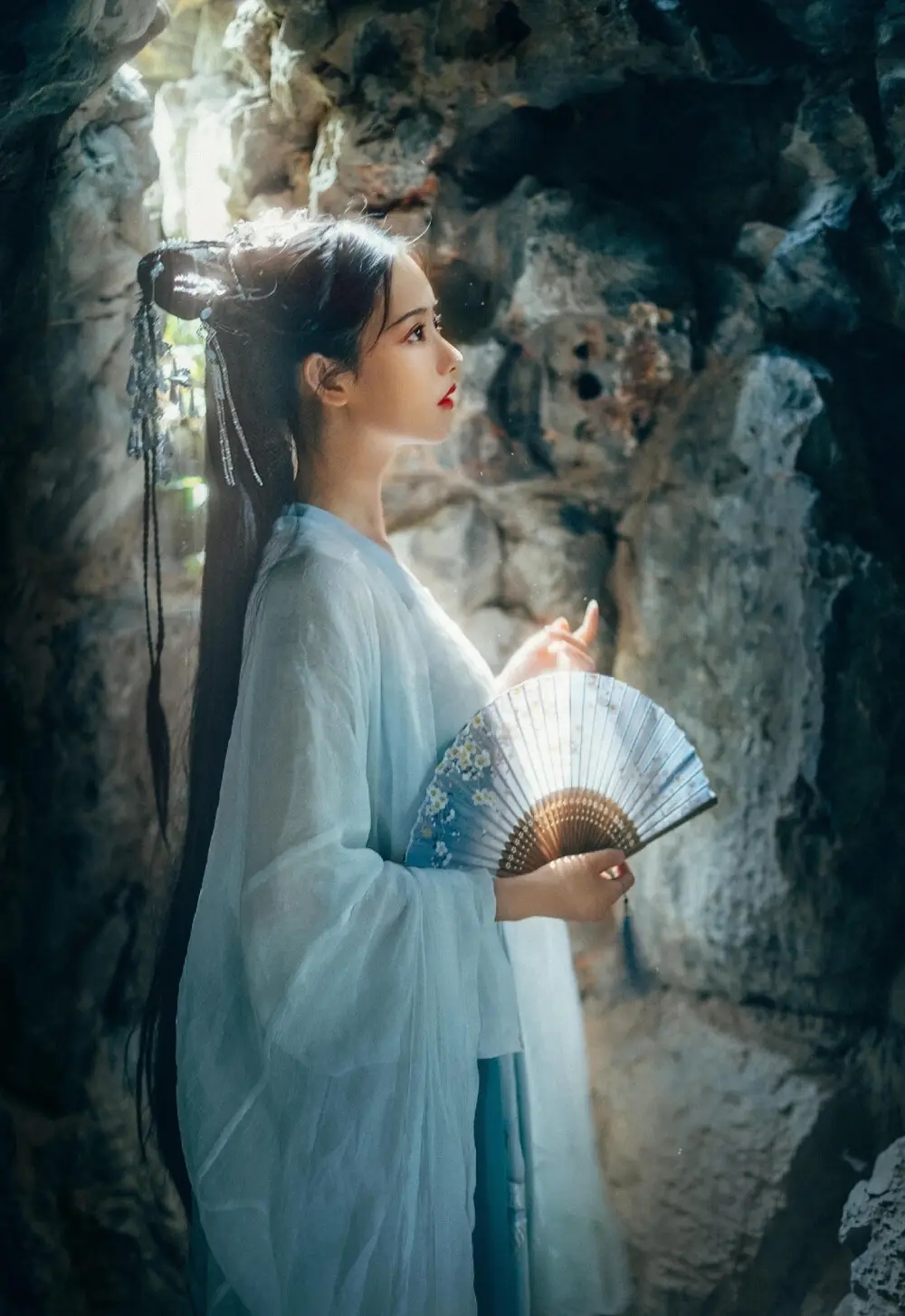 爹恨妈厌，爱这种东西，老天就没想过给我