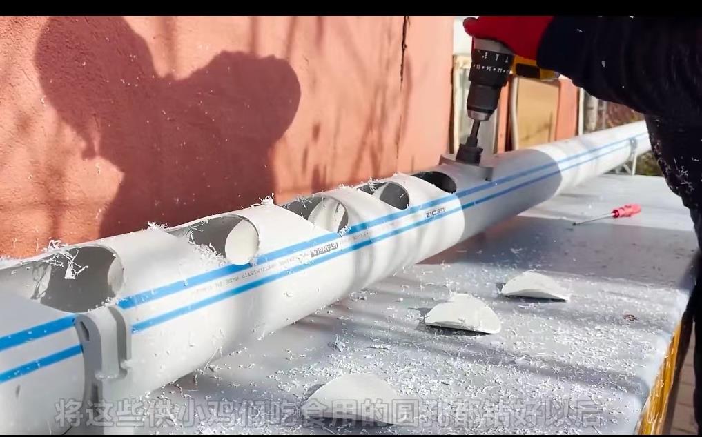 用pvc管自制养鸡饮水管,用ppc管自制养鸡饮水器