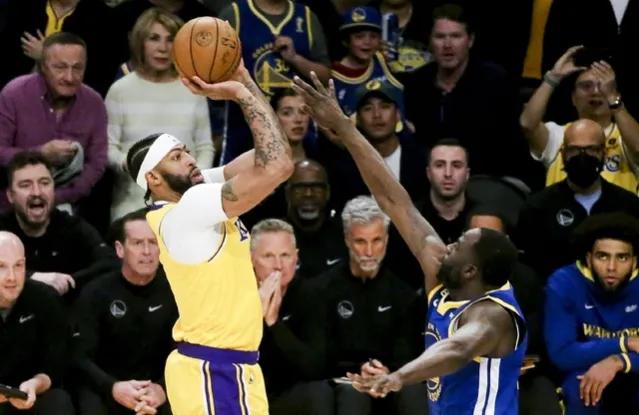 掘金vs湖人g5裁判报告,湖人g5赢了还是输了