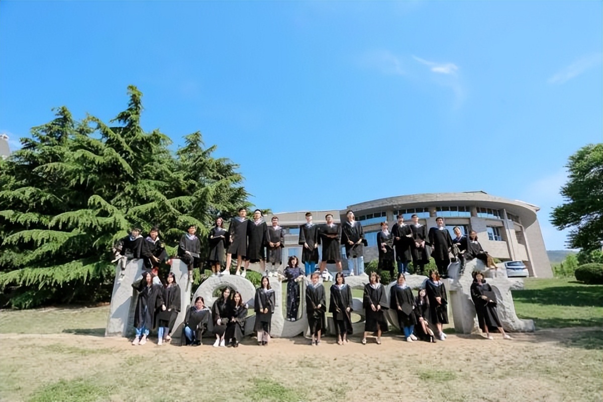 大连东软都有哪些专业,大连东软电子商务专业是几本