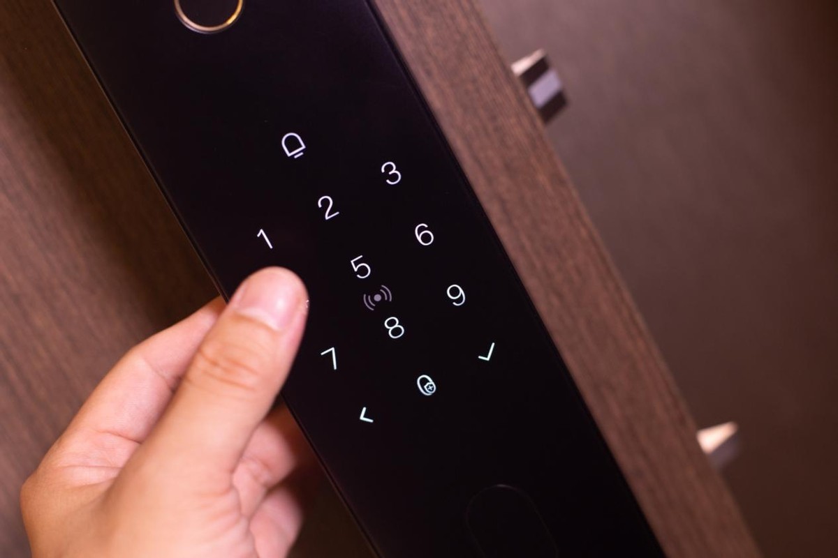 欧瑞博智能门锁黑武士产品讲解,欧瑞博v5face和v5easy区别