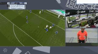 利雅得c罗错失绝杀,韩媒怒斥c罗锁喉抱摔