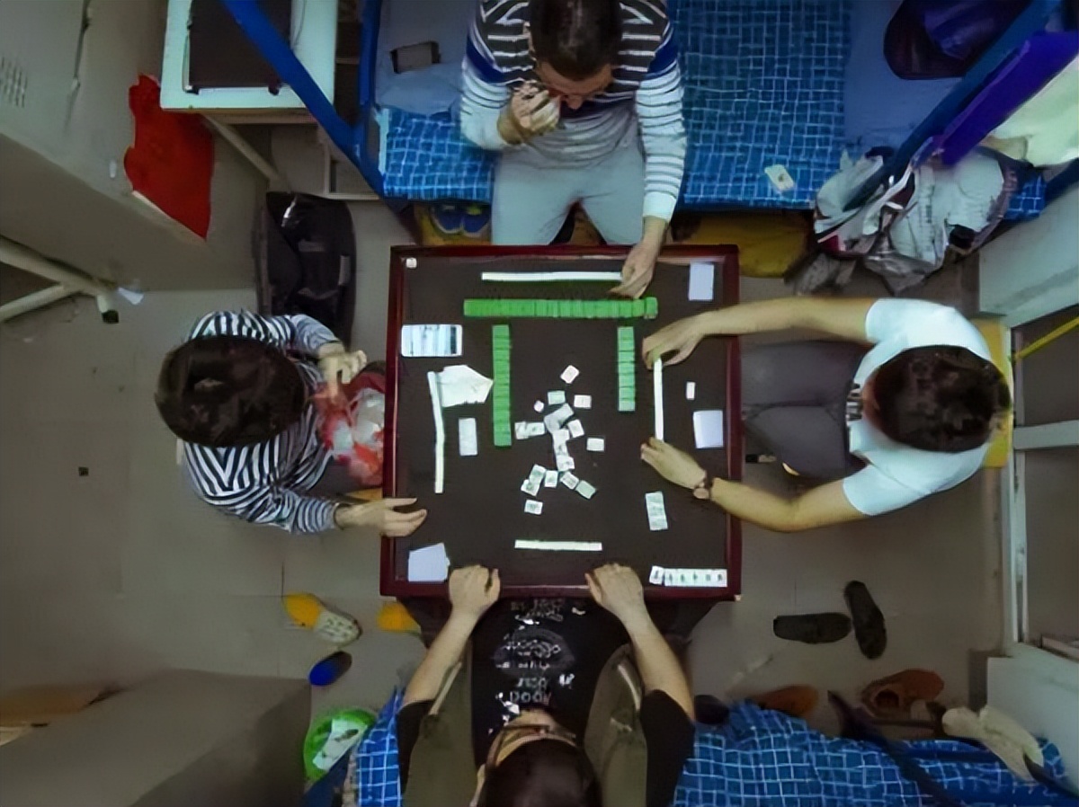 最新政策大学生毕业难度,大学毕业考不过关会怎样