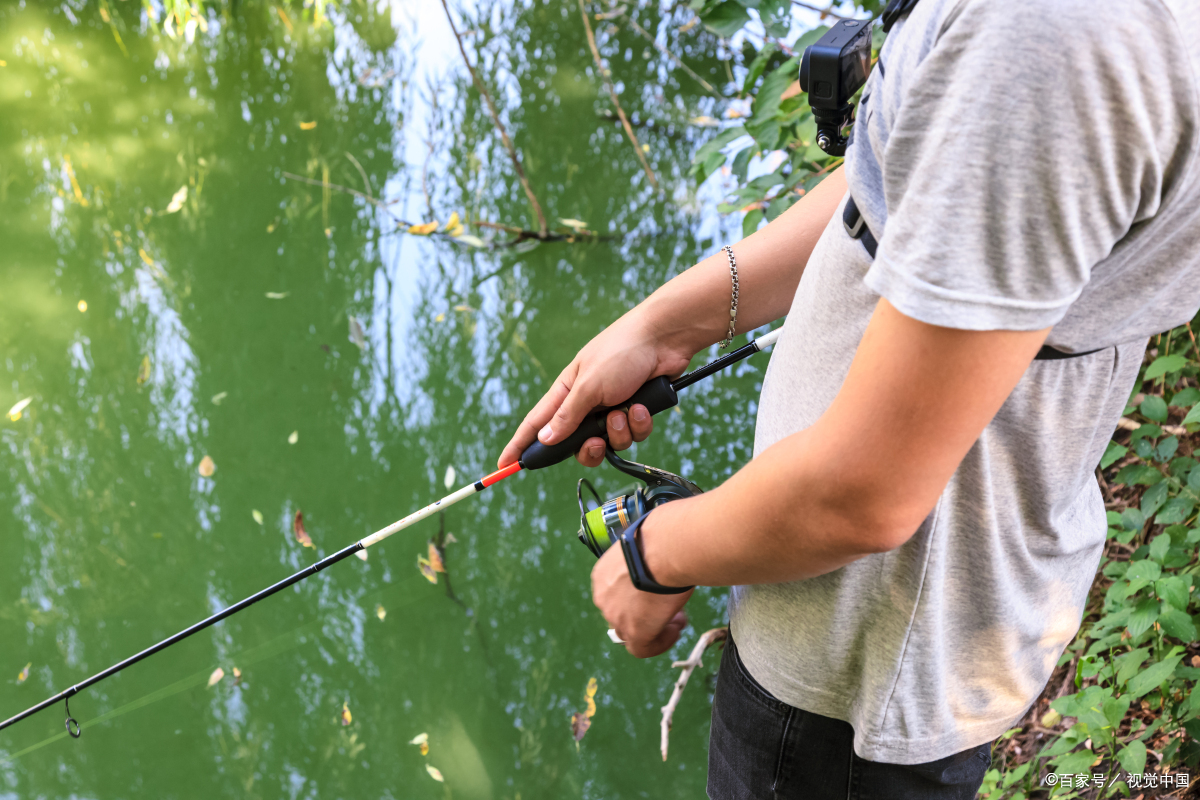 润克路亚渔具用品,公牛路亚户外渔具用品