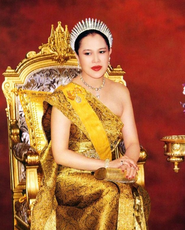 泰国王室最古老的王冠，璀璨传承超百年，苏提达错失最佳佩戴机会