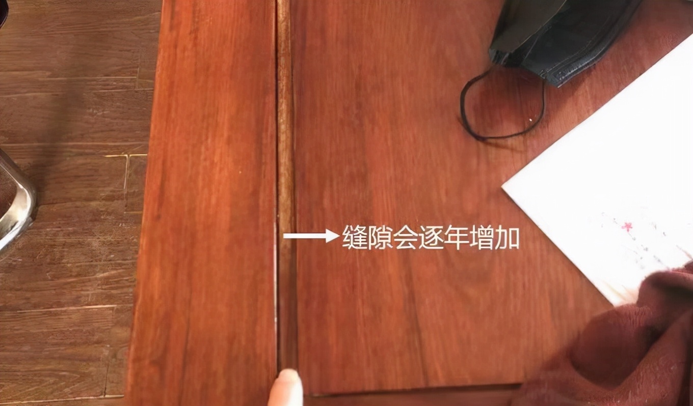 木地板磨损严重怎么处理,复合木地板掉皮修补视频