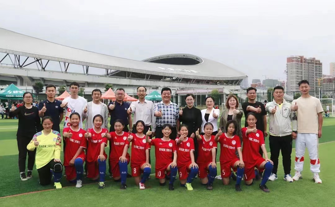 驻马店第二实验小学足球赛,驻马店第二实验小学足球操教程