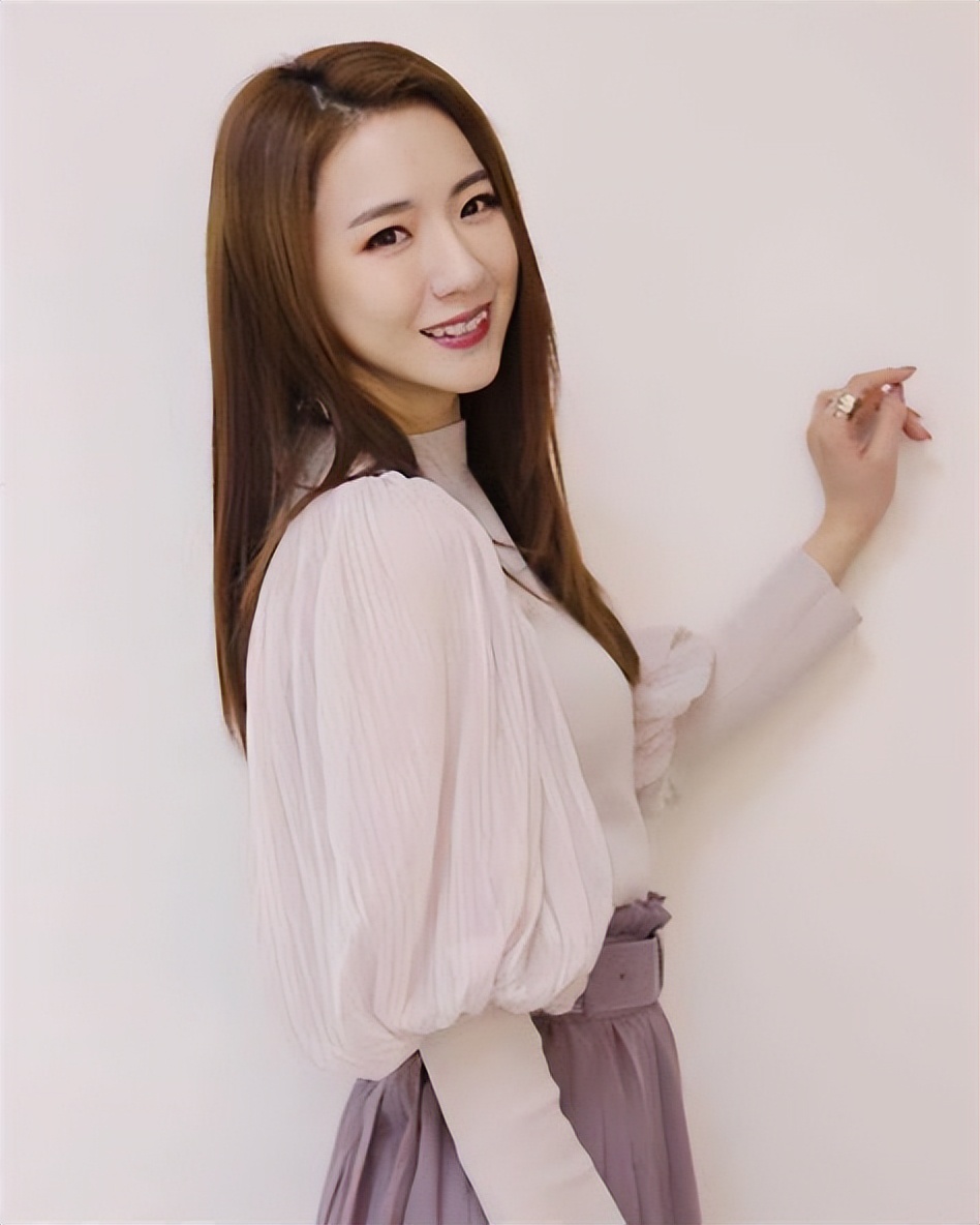 tvb艺人凄惨现状,tvb男艺人宣布离巢