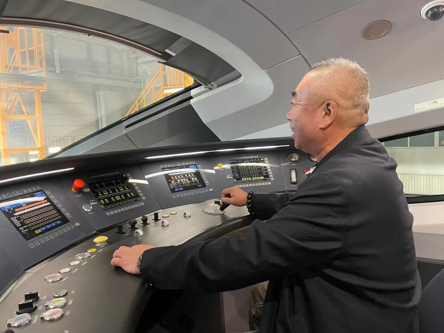 高岭竞秀峰，柏盛万年青—访大连柏盛源科技有限公司董事长高岭昕