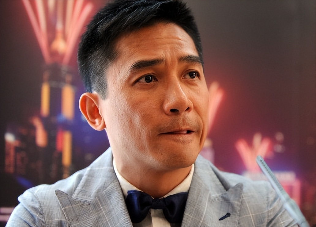 棣欐腐鍥涘ぇ褰卞笣缁忓吀鏃跺埢,棣欐腐涓ゅぇ褰卞笣宸呭嘲瀵瑰喅