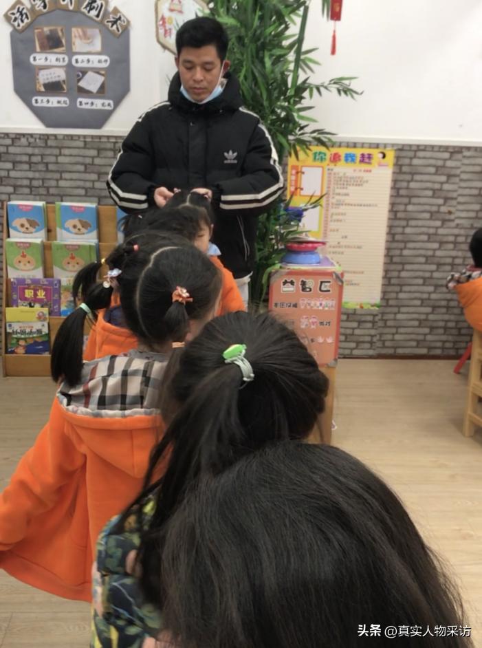 我，单位全是女生，就我一个男的，擅长唱歌跳舞，领导把我当个宝