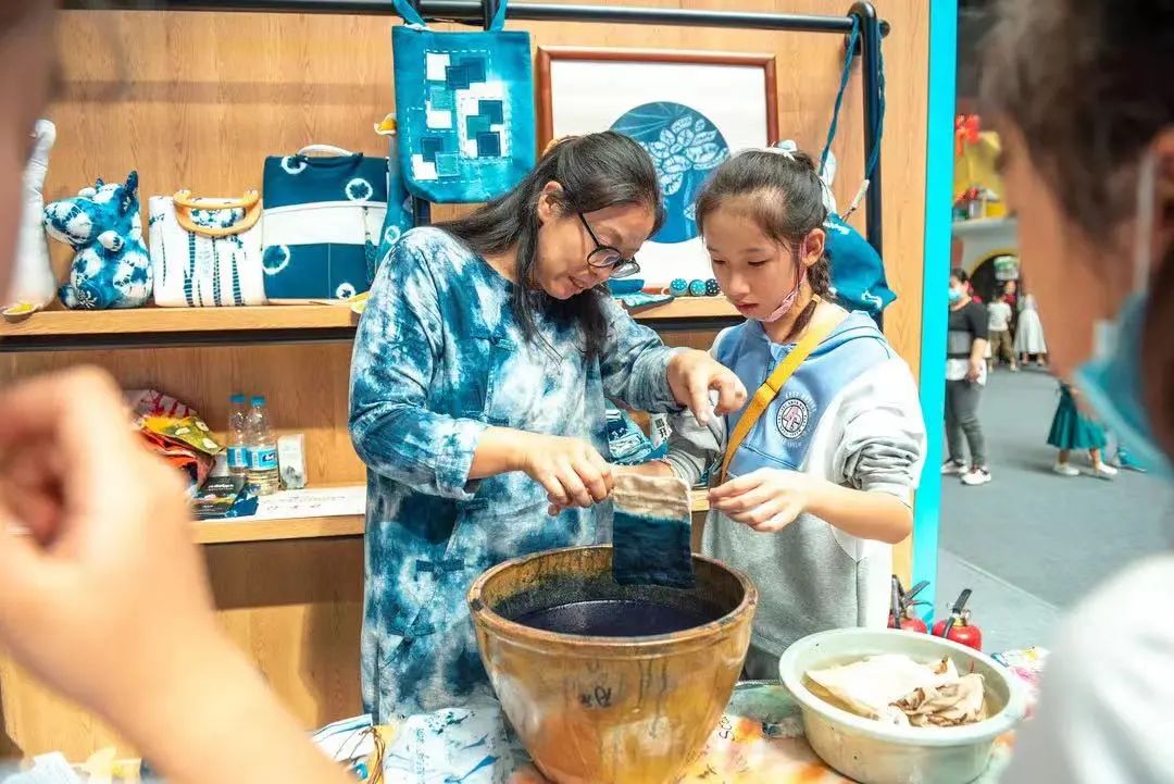 峨眉只有峨眉山好玩吗,峨眉巅是峨眉山吗