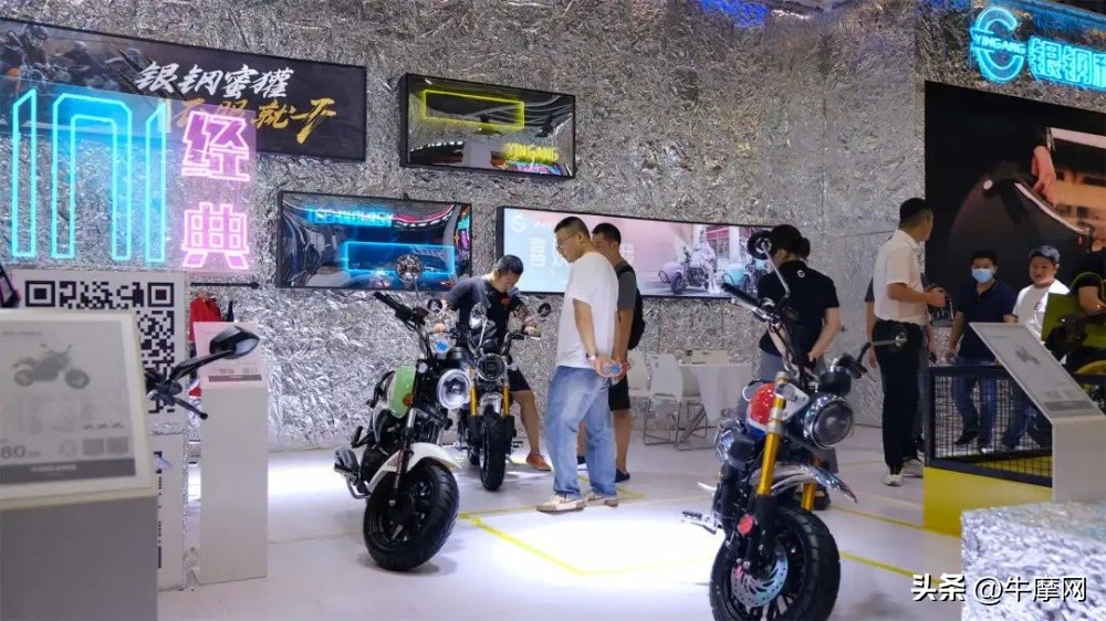 四缸仿赛双缸街车首亮相这届摩博会银钢有看头