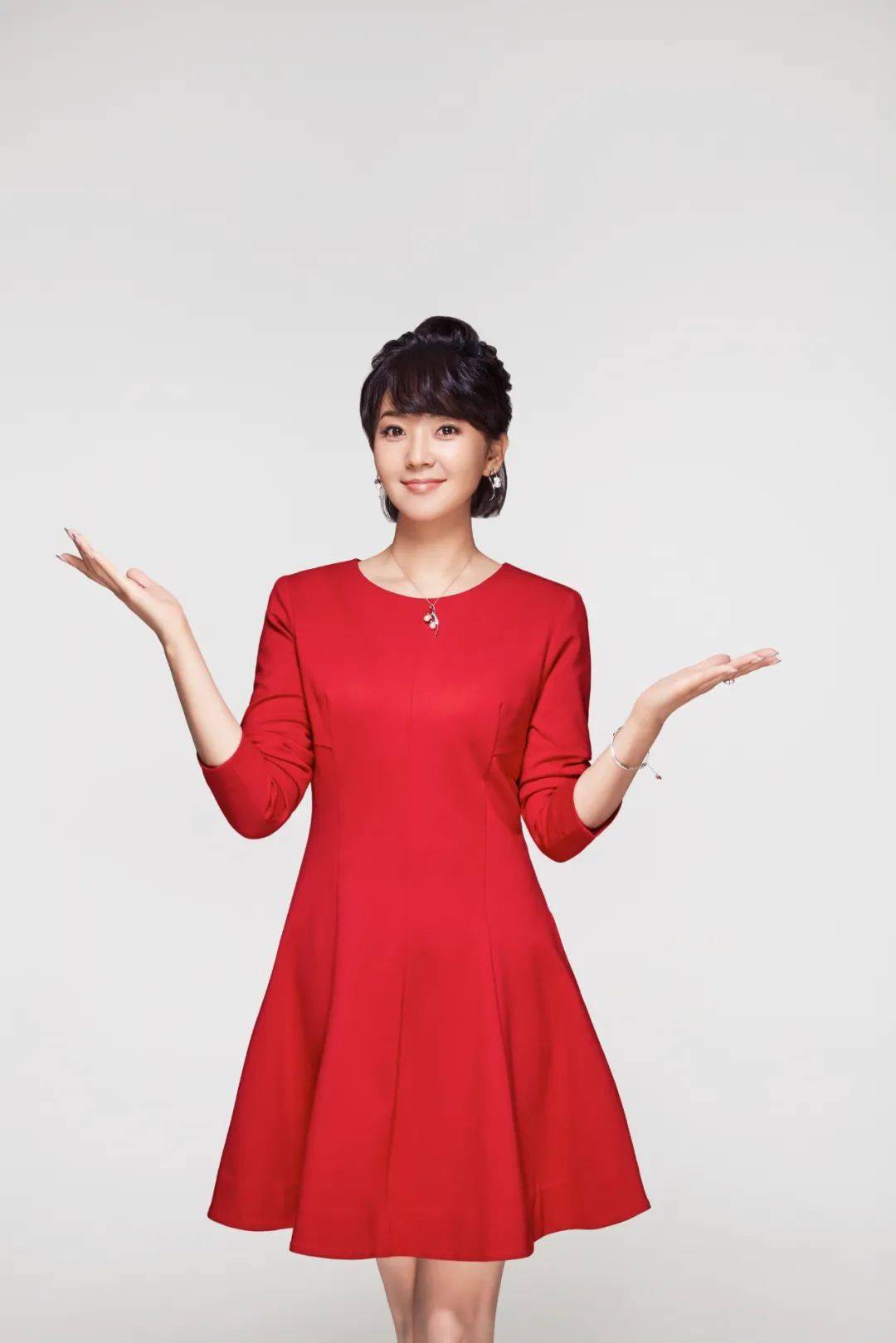 河北新闻联播主持人,河北新闻联播主持人傅敏