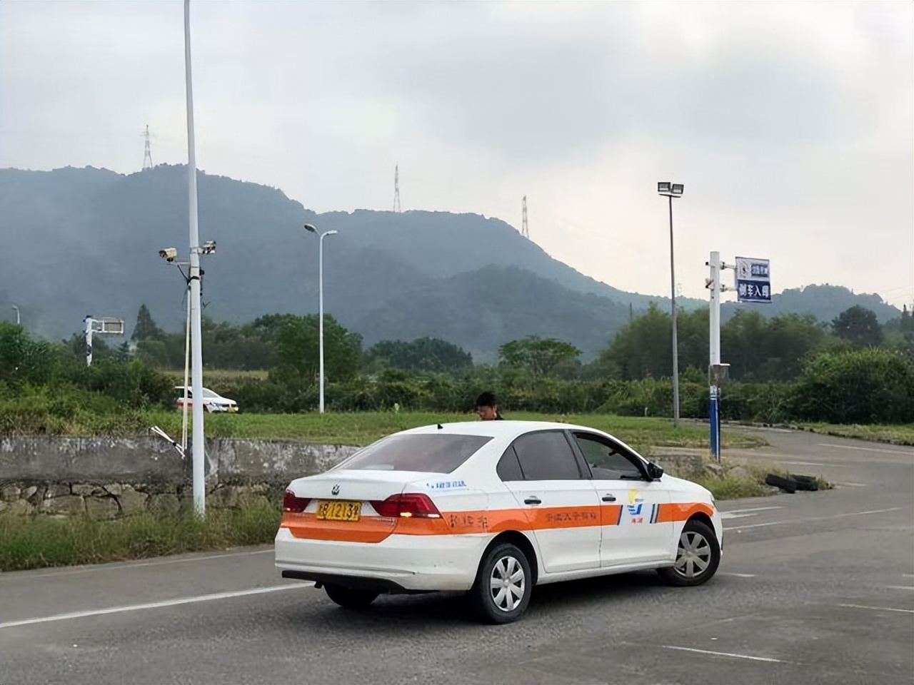 科目二挂科第二次还需要走全程吗,科目2可以挂科几次