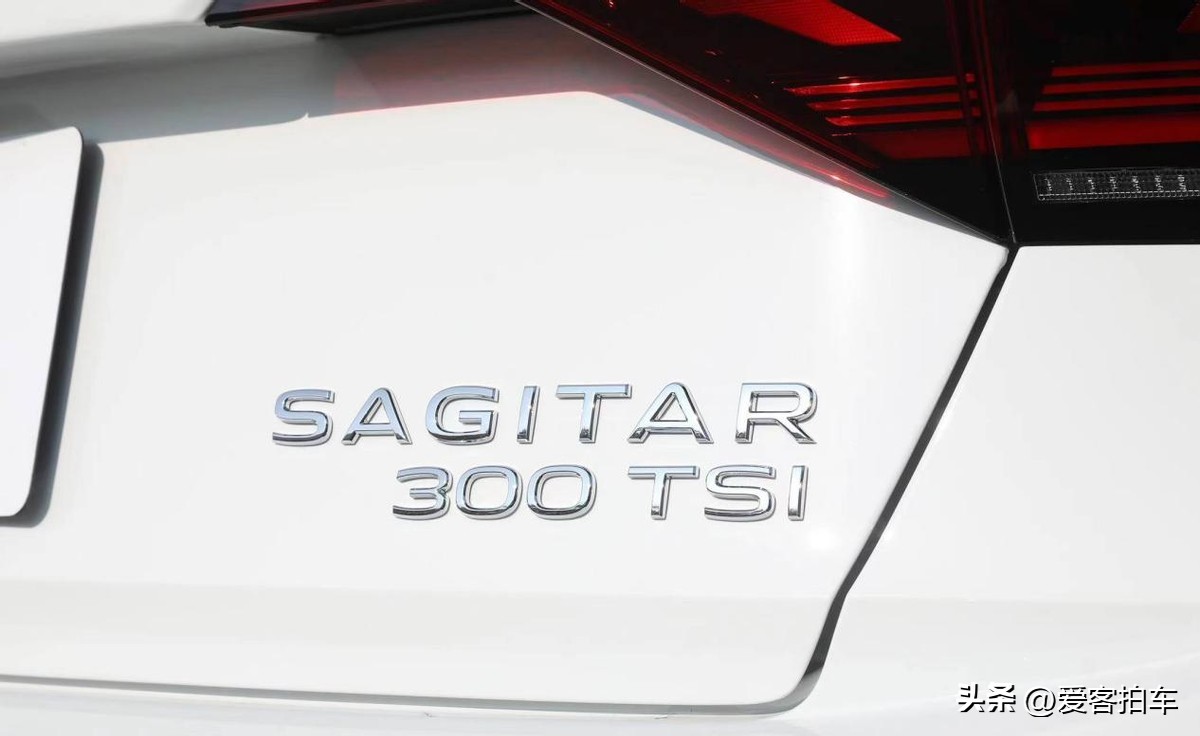 新款408好还是新款速腾好,标致4082019款与大众速腾对比