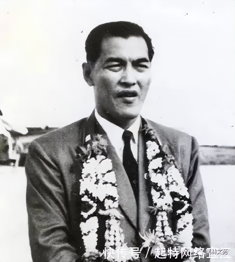 珍藏画面中国球王李惠堂,中国球王李惠堂当年横扫全欧洲