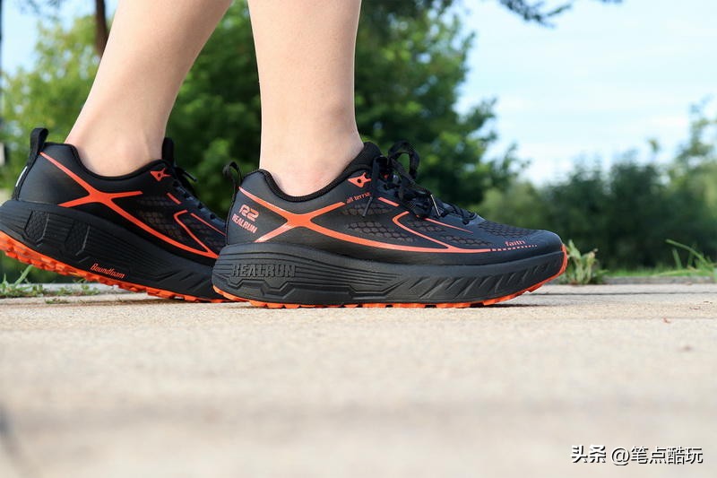 户外跑步要什么环境,什么跑鞋跑得又轻松又不累