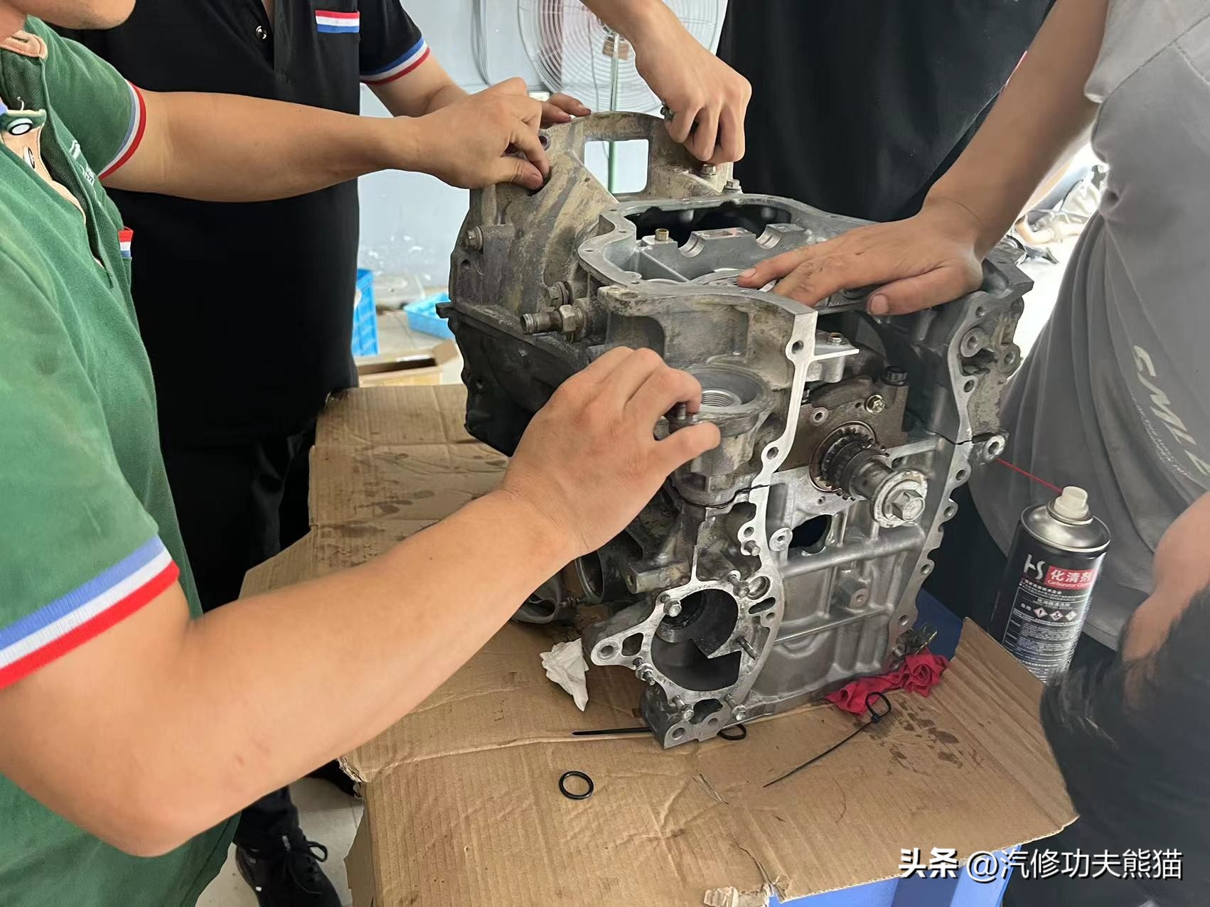 一车传三代丰田越野,六代半丰田凯美瑞烧机油