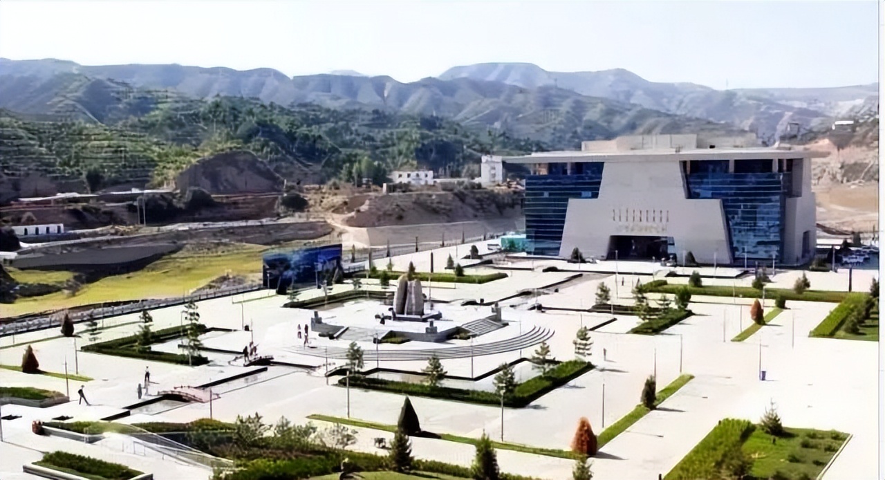 璧拌繘璇楃粡绌胯秺鍗冨勾,璧拌繘鍗冨勾鍙ら兘绌胯秺鍘嗗彶闀挎渤