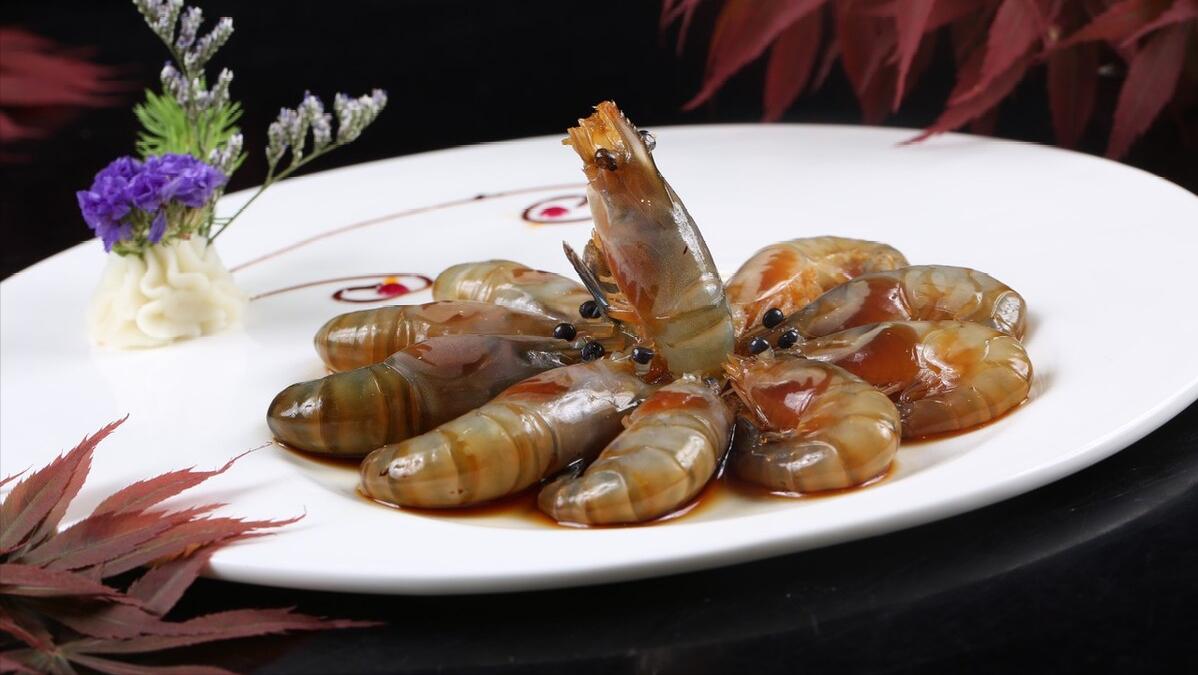 老外不敢吃的七种中国美食，国人吃的嘎嘎香，老外倒找钱也不肯吃