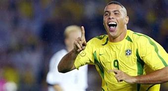 实况足球8中国世界杯之路,实况足球8和实况足球2008的区别