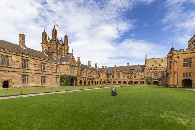 澳洲留学签证中介费大概多少钱,申请澳洲研究生中介费收多少钱