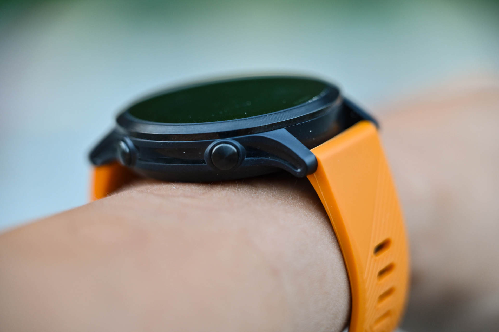 别再花冤枉钱了，时尚好用的专业跑表：宜准R6