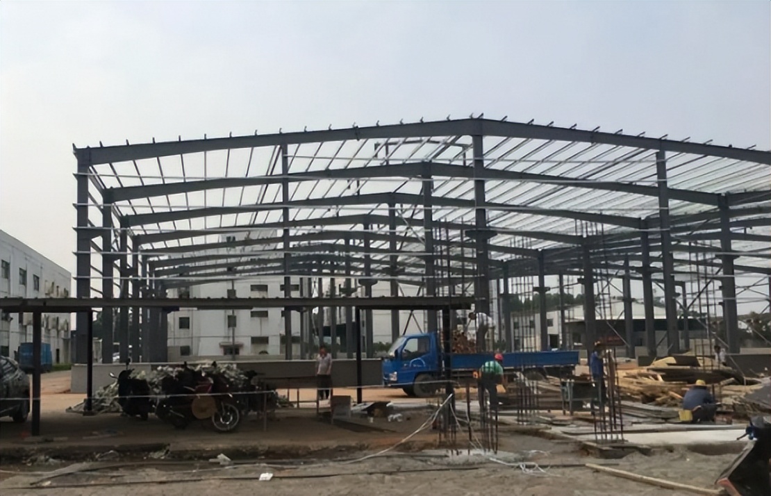 农民老木工做棺材视频,山西农民大哥做棺材